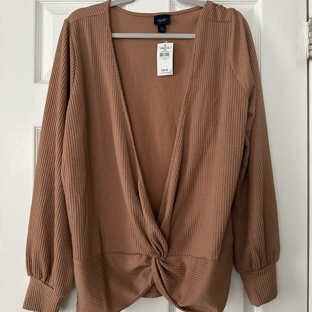 Buckle Women's Brown Twist Front Blouse